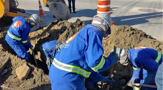 OBRAS DE ESGOTO VÃO BENEFICIAR MAIS DE 70 RUAS DA MARTIM DE SÁ, GOLFINHOS, JARAGUAZINHO E CIDADE JARDIM