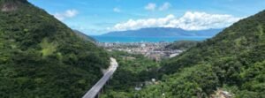 A Concessionária Tamoios retoma as obras para conclusão do Contorno Norte, que liga até Ubatuba, sempre de segunda e quinta-feira, das 22h às 6h. Às sextas-feiras, sábados e domingos, o trânsito estará liberado 24 horas por dia.