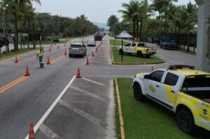 DER informa interdições parciais na Rio-Santos em Caraguatatuba entre 15 e 19 de julho. Obra de recuperação e modernização da SP 055.