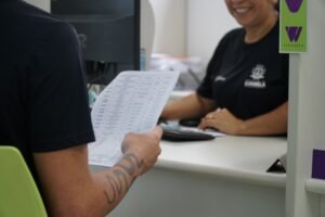 Confira mais de 200 vagas de emprego disponíveis no PAT de Ilhabela. Oportunidades para diversos níveis de escolaridade e salários.