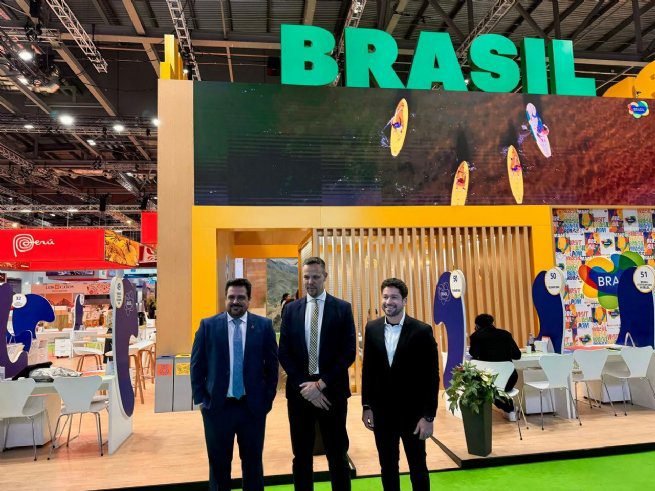 São Sebastião marca presença na World Travel Market London 2024, apresentando suas belezas naturais e a diversidade do turismo no município.
