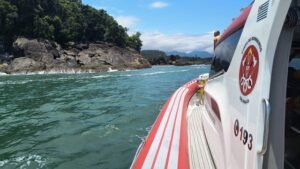 Corpo de turista é encontrado após afogamento na Barra do Sahy, em São Sebastião. Saiba mais sobre o trágico acidente.