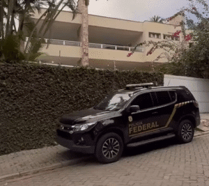 Ilhabela é alvo de megaoperação da PF contra tráfico internacional de drogas