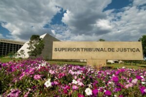 A 3ª Turma do Superior Tribunal de Justiça (STJ) manteve, nesta terça-feira (12/8), a indenização de R$ 40 mil por danos morais ao administrador de empresas Sid
