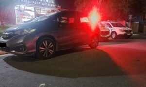 Polícia Militar prende homem que roubou veículo e colocou vítima em porta-malas em Caraguá