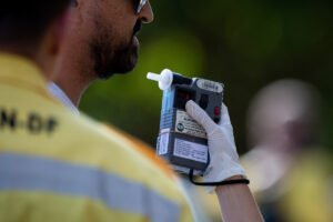 Detran suspende CNH de 724 motoristas no DF. Veja a lista