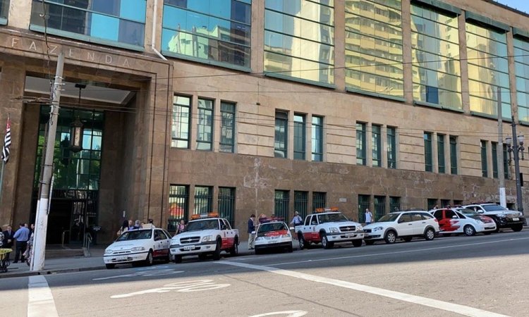 A Secretaria da Fazenda e Planejamento do Estado de São Paulo (Sefaz-SP) afastou seis auditores fiscais da Receita Estadual após instaurar sete pr