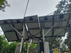 Moradores da Ilha Montão de Trigo em São Sebastião sofrem com a falta de energia