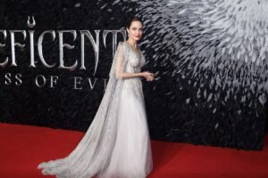 Como é a linda mansão de Angelina Jolie, avaliada em R$ 133 milhões