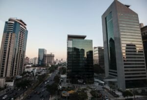 Prefeitura arrecada 1,6 bi em leilão de títulos da Operação Faria Lima