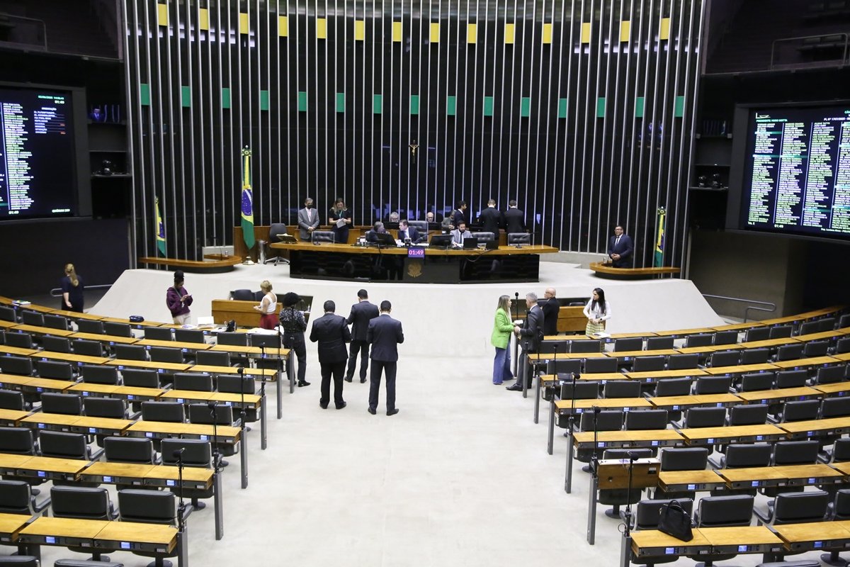 O presidente da Câmara, Hugo Motta (Republicanos-PB), marcou para terça-feira (19/8) a instalação da comissão especial que analisará o Projeto de Lei Complement