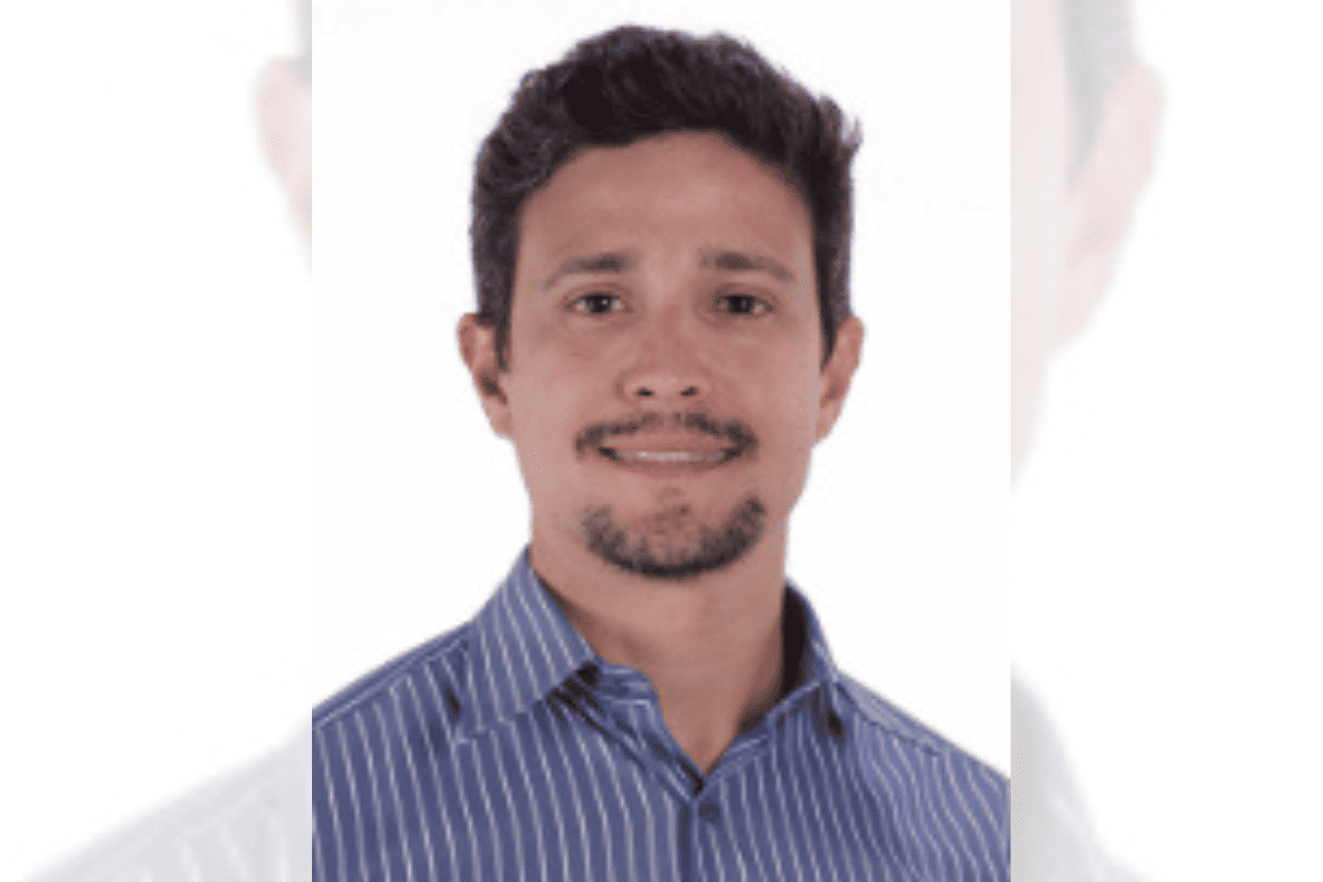 A Polícia Federal (PF) afirma que o empresário Breno Chaves, suplente do senador Davi Alcolumbre (União-AP), mantinha uma informante dentro Departamento Naciona