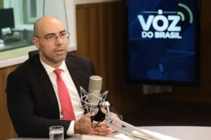 Delegado que chefiava segurança do DF no 8/1 é suspenso pela PF