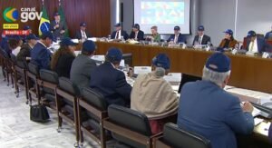 O presidente Luiz Inácio Lula da Silva (PT) criticou a decisão do governo dos Estados Unidos de cancelar o visto do ministro da Justiça, Ricardo Lewandowski. Na