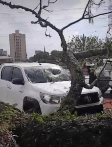 Granizo e alagamentos atingem São José dos Campos