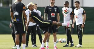 Wesley detalha correções de Ancelotti na seleção