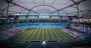 Corinthians enfrenta Bahia em duelo na Arena Fonte Nova