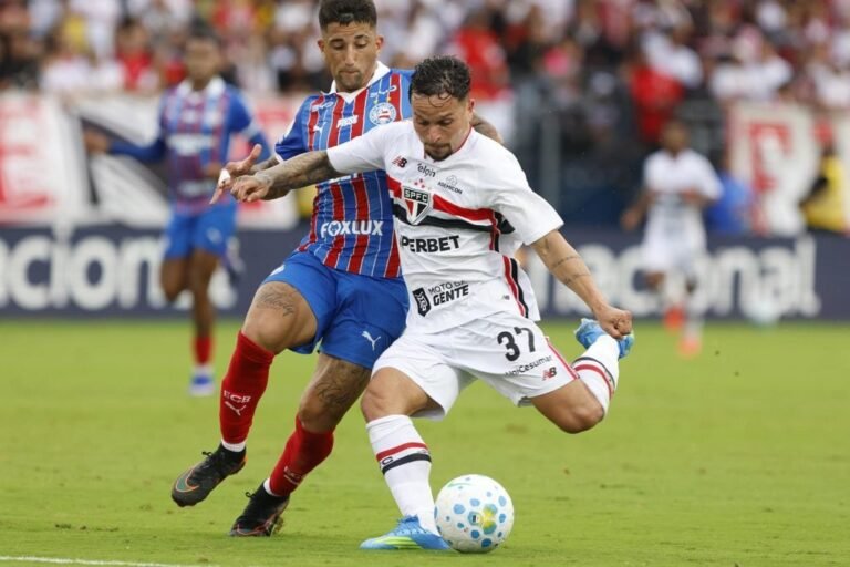 Bahia e São Paulo brigam por vaga na próxima Libertadores