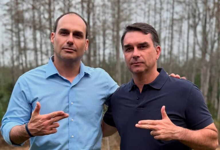 Flávio Bolsonaro chega a Miami após fuga do Brasil