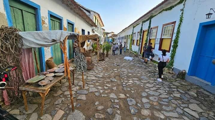 Gastos de turistas internacionais batem recorde histórico e injetam R$ 45,6 bilhões no Brasil em 2026